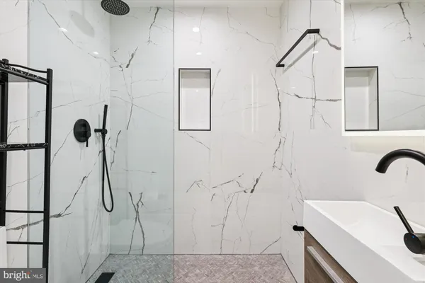$4,000 | 746 Morton Street Northwest, Unit 1, Washington, DC 20010