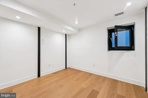 $4,000 | 746 Morton Street Northwest, Unit 1, Washington, DC 20010