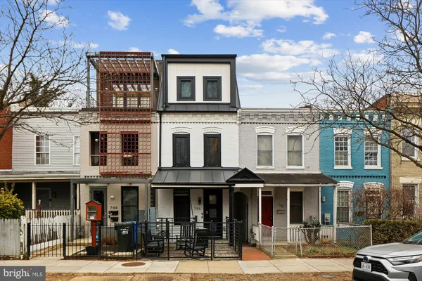 $4,000 | 746 Morton Street Northwest, Unit 1, Washington, DC 20010