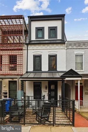 $4,000 | 746 Morton Street Northwest, Unit 1, Washington, DC 20010