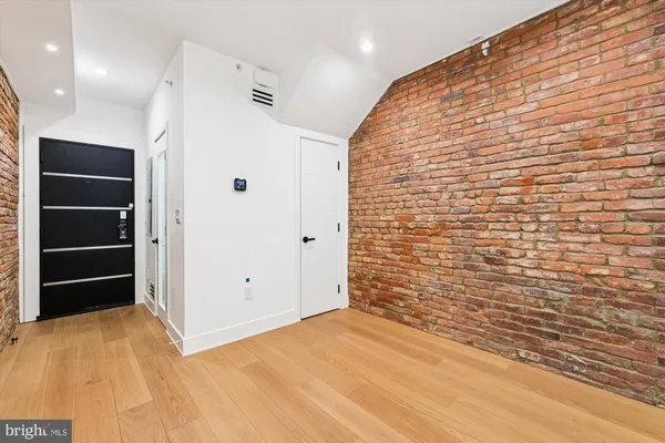 $4,000 | 746 Morton Street Northwest, Unit 1, Washington, DC 20010