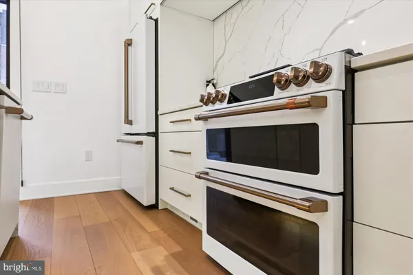 $4,000 | 746 Morton Street Northwest, Unit 1, Washington, DC 20010