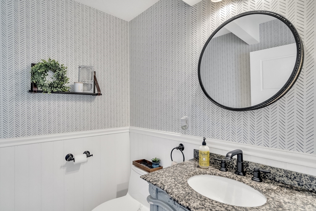 58 Madison Road Waltham, MA 02453 - Photo 12 of 36