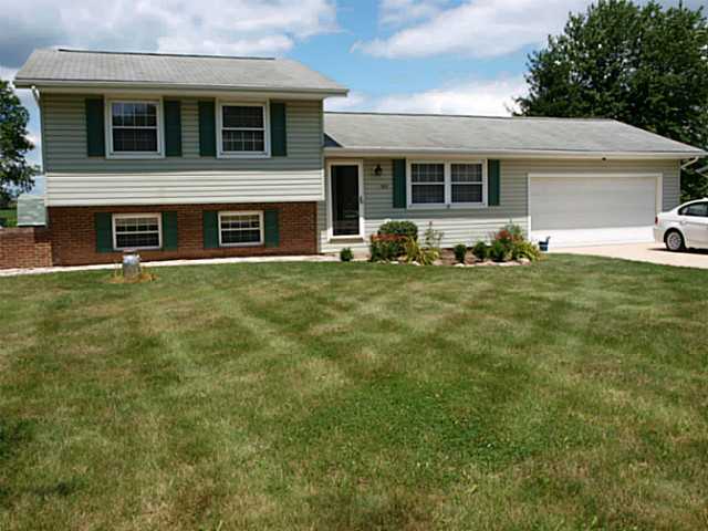 582 Forward Pass Road Southwest Pataskala, OH 43062 - Photo 2 of 20