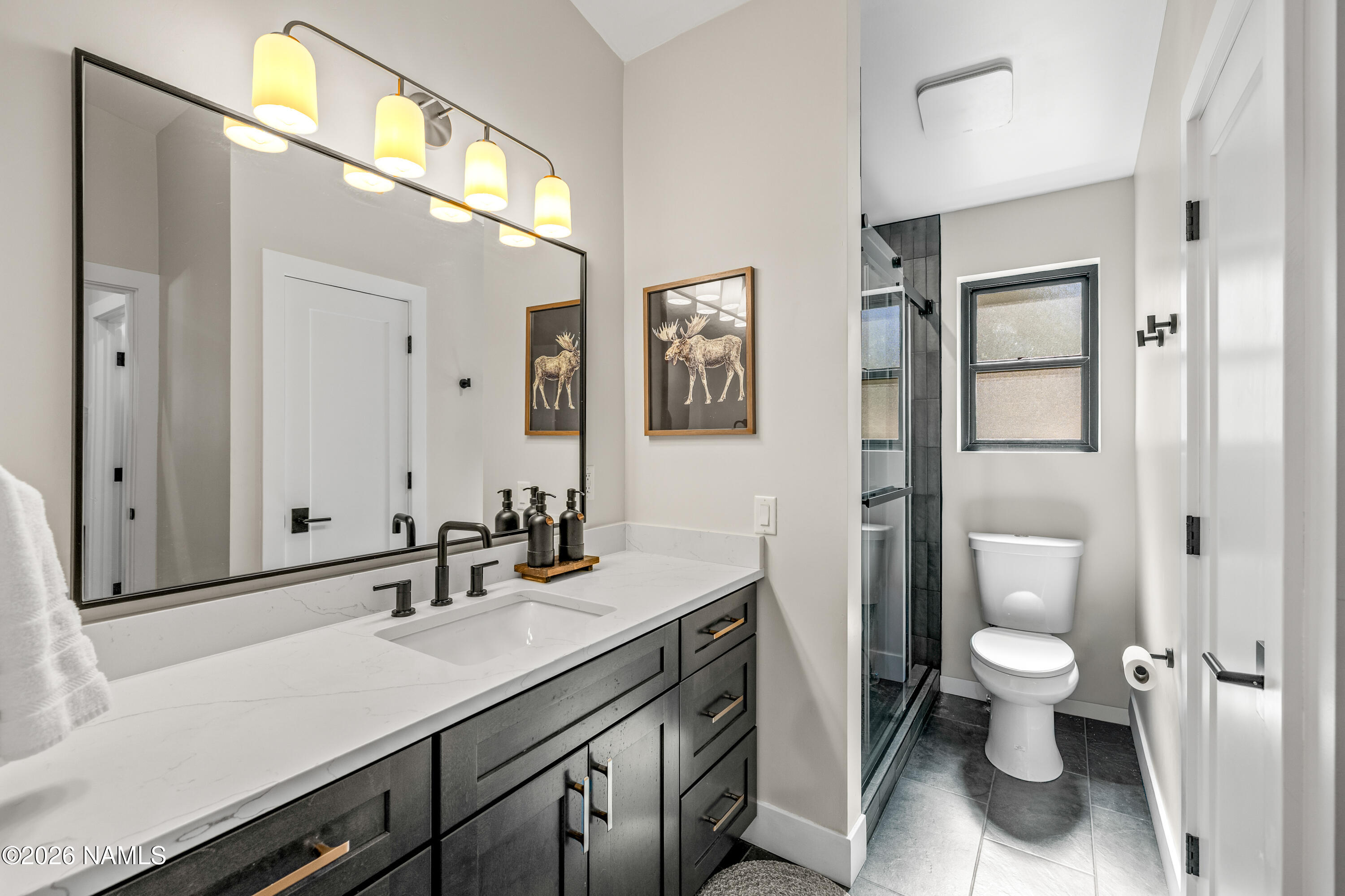 738 Comanche Street Flagstaff, AZ 86005 - Photo 24 of 30 Bathroom 2