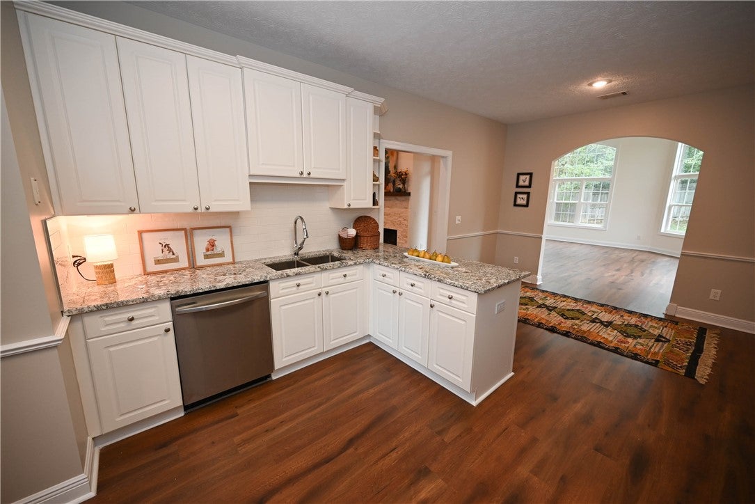 1933 Windway Road Auburn, AL 36830 - Photo 13 of 32 Gallery Image 13