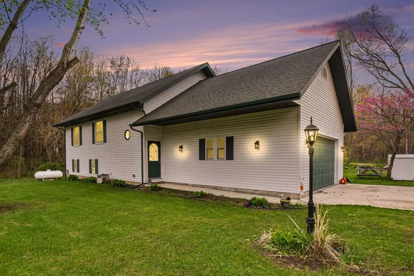 $425,000 | 29542 Priest Street, Dowagiac, MI 49047