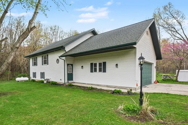 $425,000 | 29542 Priest Street, Dowagiac, MI 49047