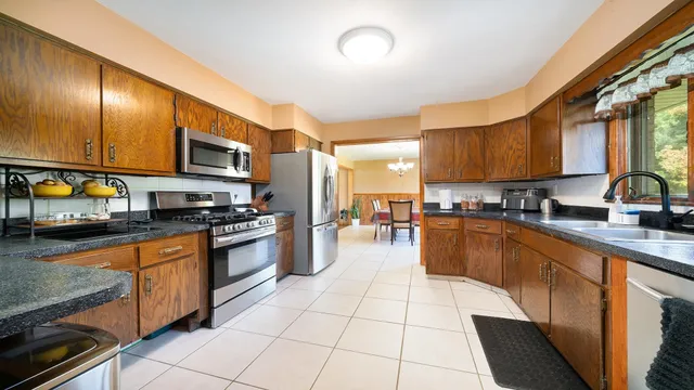 $365,000 | 5588 35th Street, Rockford, IL 61109