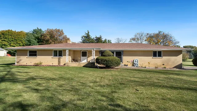 $365,000 | 5588 35th Street, Rockford, IL 61109