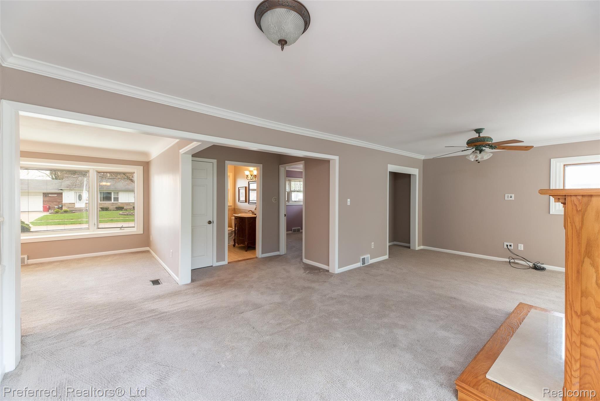 19045 Norwich Road Livonia, MI 48152 - Photo 10 of 30 Norwich-26.jpg