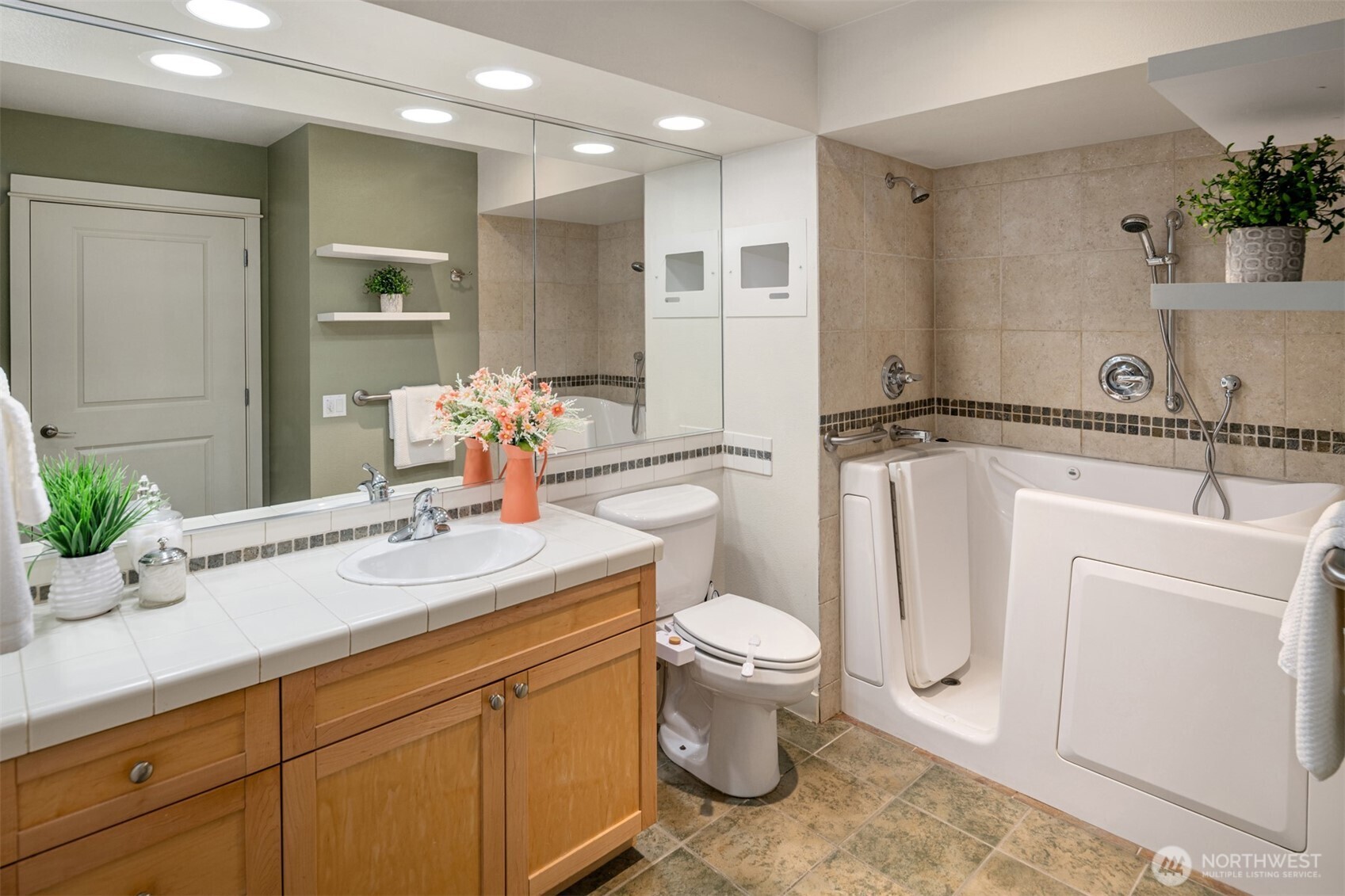 1545 Northwest 57th Street, Unit 502 Seattle, WA 98107 - Photo 12 of 27