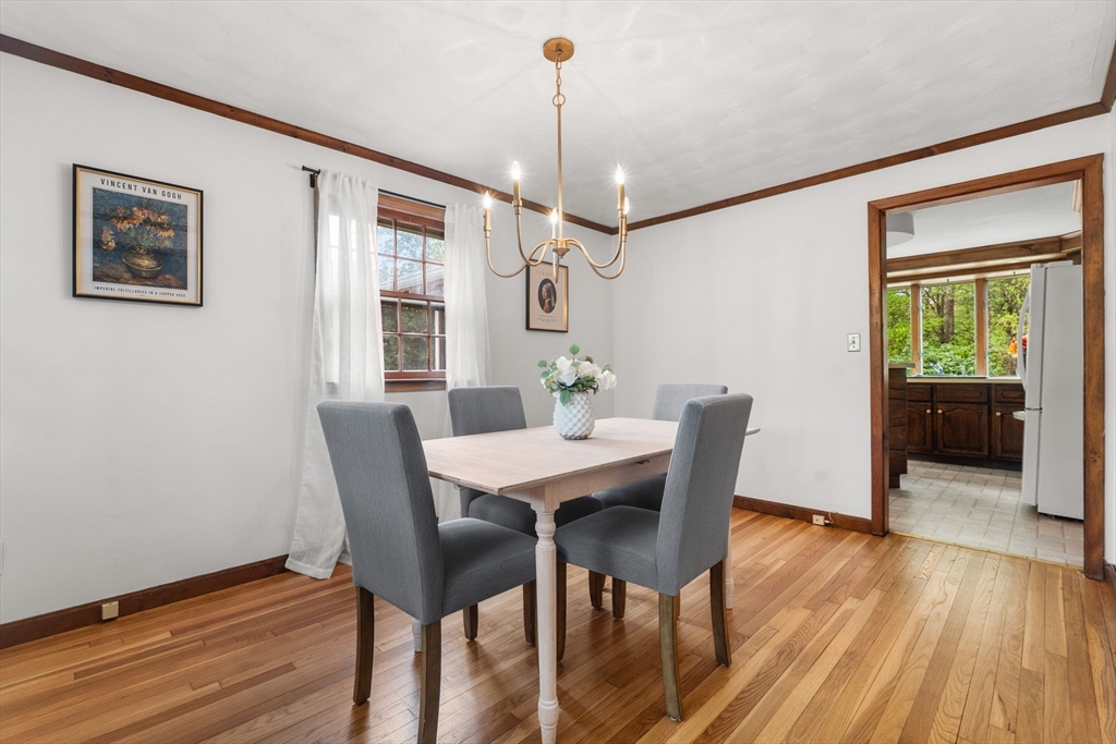 241 Fox Hill Road Burlington, MA 01803 - Photo 11 of 40 Gallery Image 11