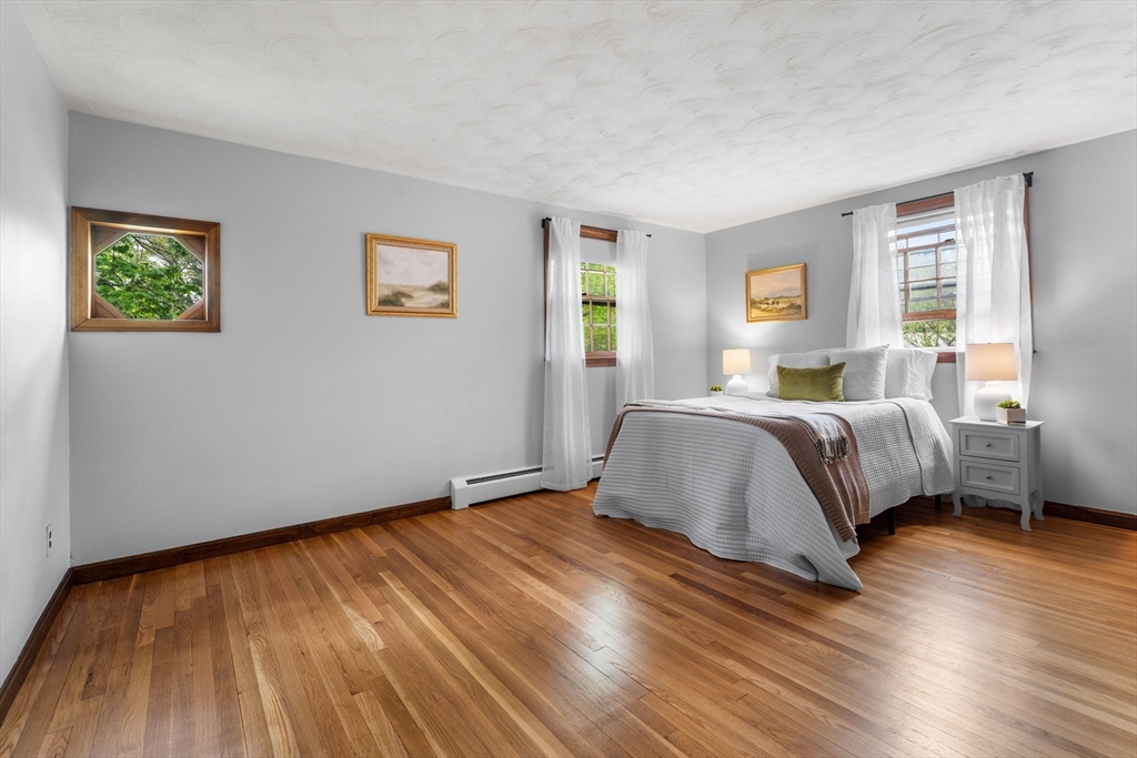 241 Fox Hill Road Burlington, MA 01803 - Photo 17 of 40 Gallery Image 17