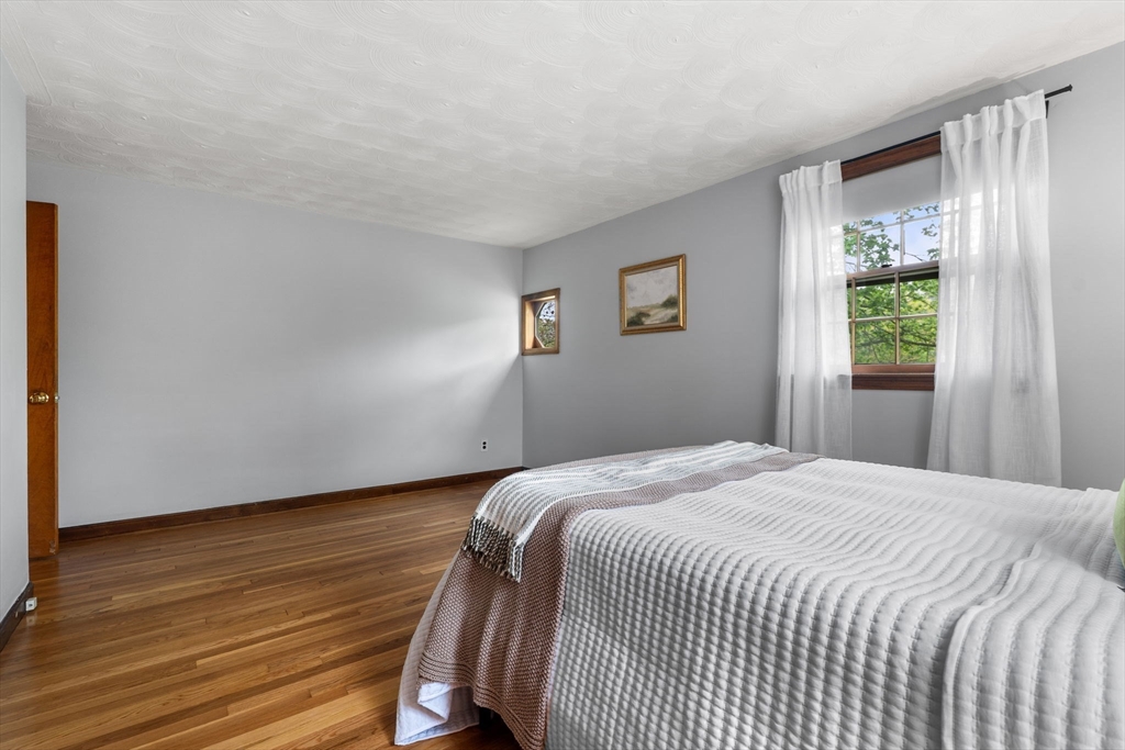 241 Fox Hill Road Burlington, MA 01803 - Photo 19 of 40 Gallery Image 19