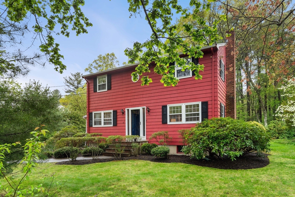 241 Fox Hill Road Burlington, MA 01803 - Photo 5 of 40 Gallery Image 5
