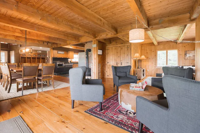 $1,200,000 | 339 Coldbrook Road, Wilmington, VT 05363