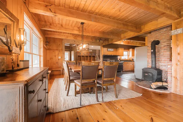 $1,200,000 | 339 Coldbrook Road, Wilmington, VT 05363