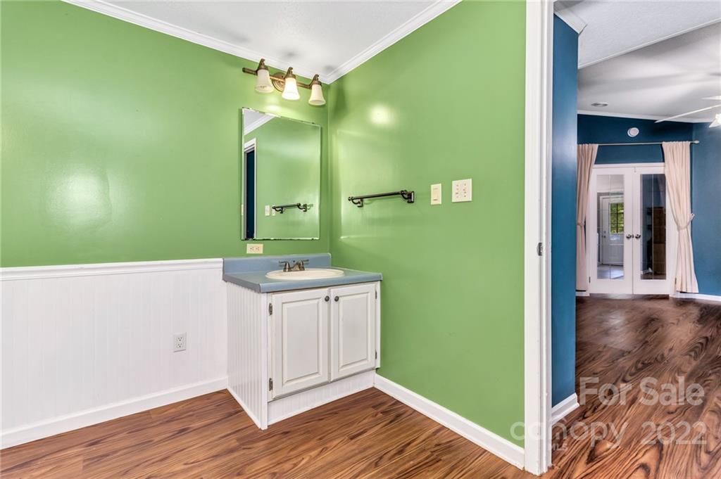 11 Vehorn Road Fairview, NC 28730 - Photo 20 of 34 Gallery Image 20