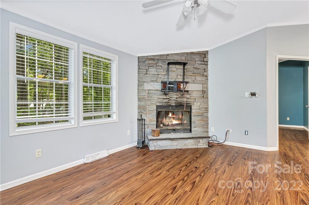 11 Vehorn Road Fairview, NC 28730 - Photo 3 of 34 Gallery Image 3
