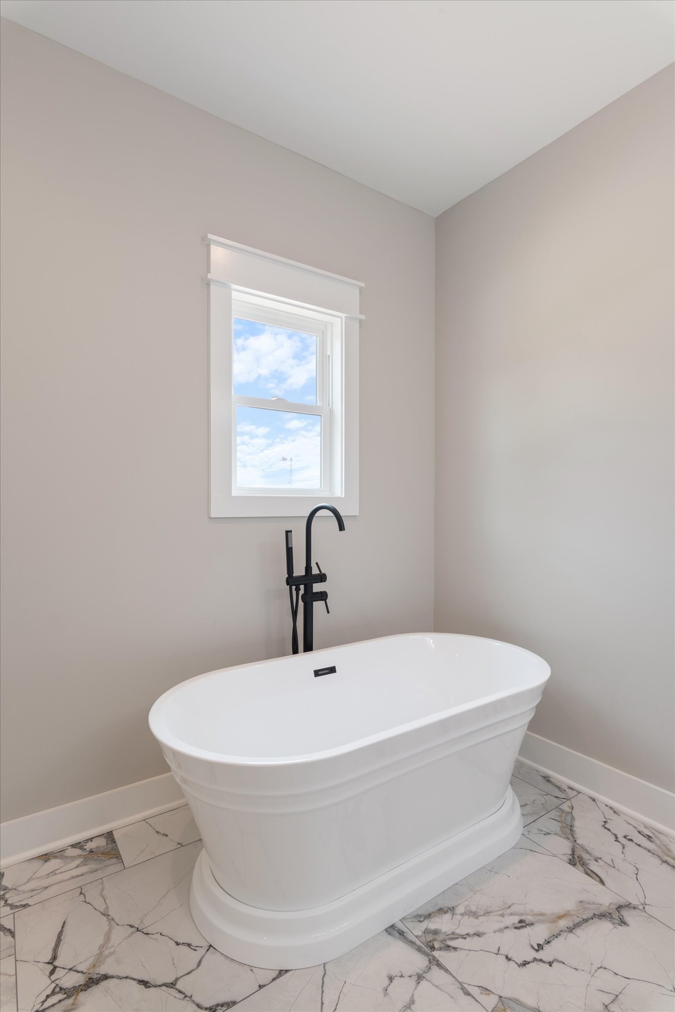 313 Burns Road Shelbyville, TN 37160 - Photo 11 of 39 Gallery Image 11
