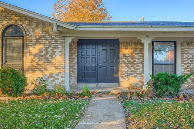 $325,000 | 1917 Aspen Lane, Garland, TX 75044
