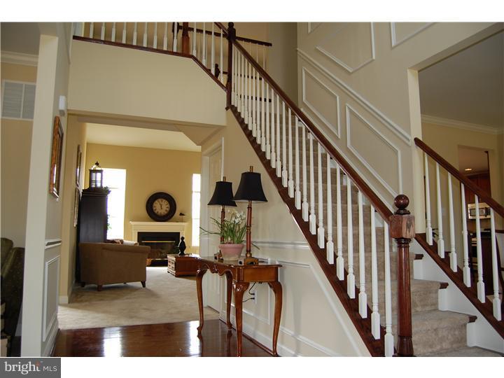 858 Cymbeline Court Mickleton, NJ 08056 - Photo 2 of 11 Foyer