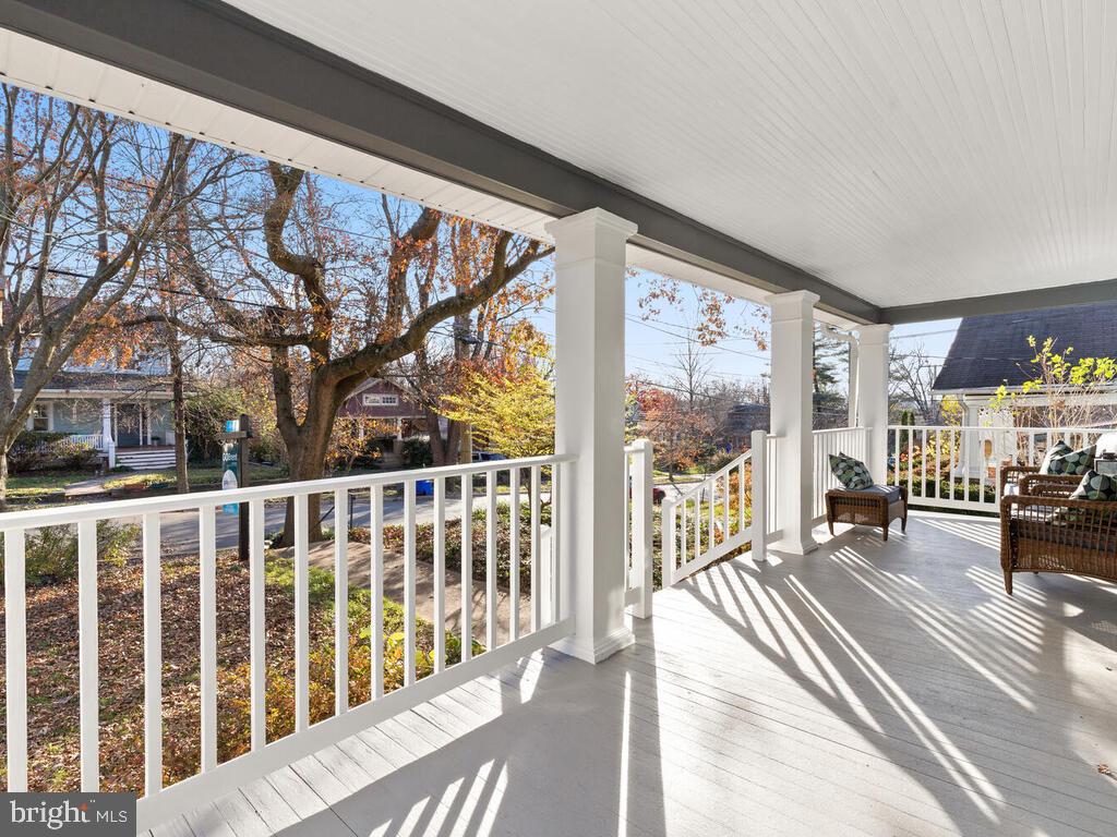 2011 Luzerne Avenue Silver Spring, MD 20910 - Photo 5 of 51