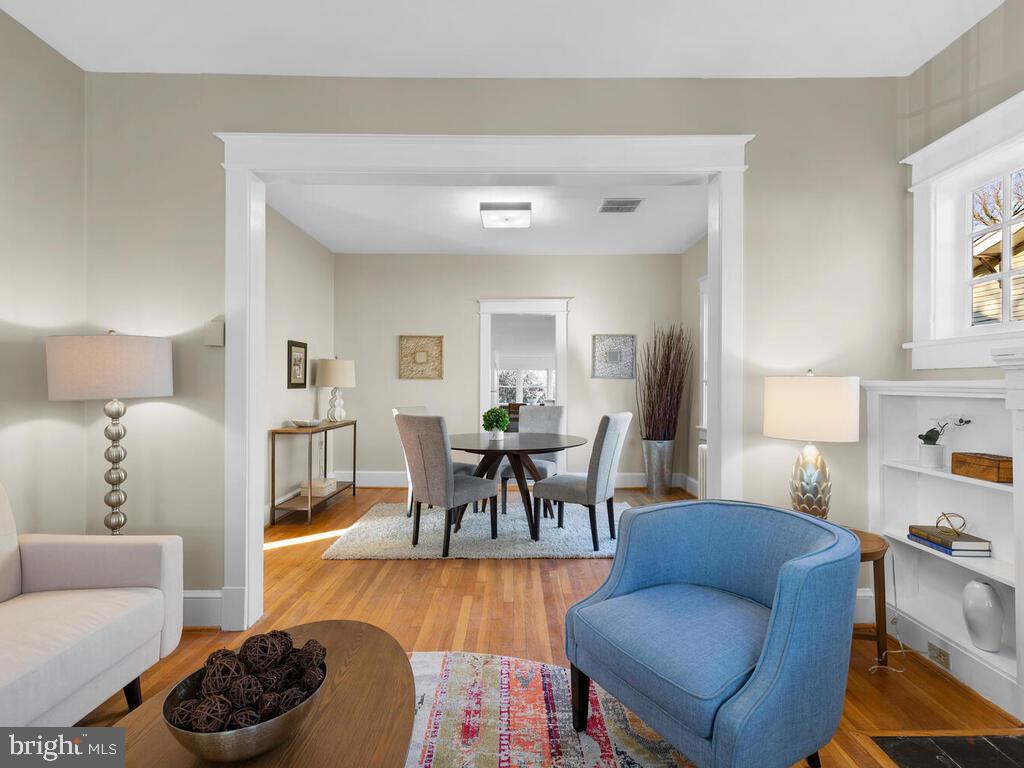 2011 Luzerne Avenue Silver Spring, MD 20910 - Photo 7 of 51