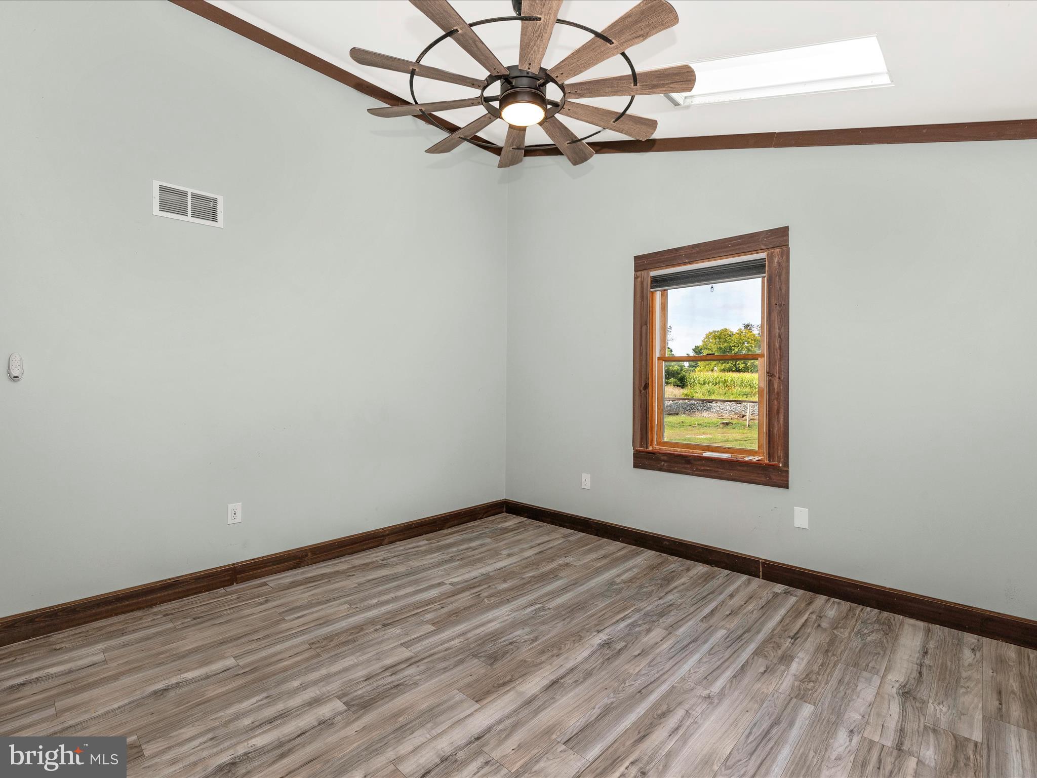 18604 Wagaman Road Hagerstown, MD 21740 - Photo 25 of 68 Primary Bedroom