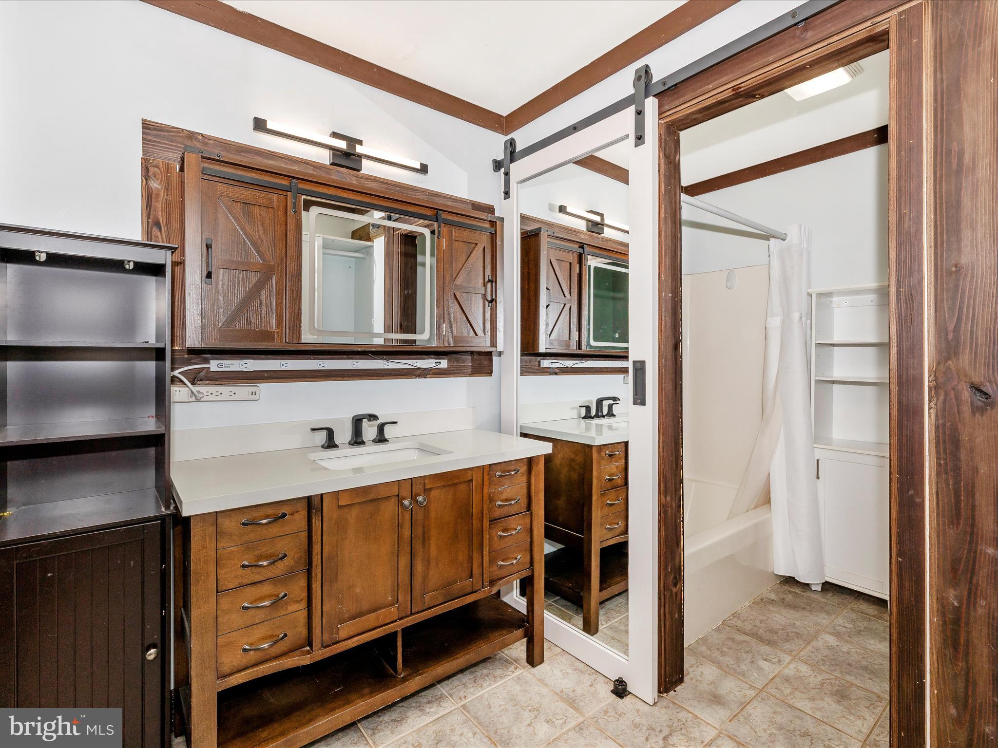 18604 Wagaman Road Hagerstown, MD 21740 - Photo 26 of 68 Primary Bathroom