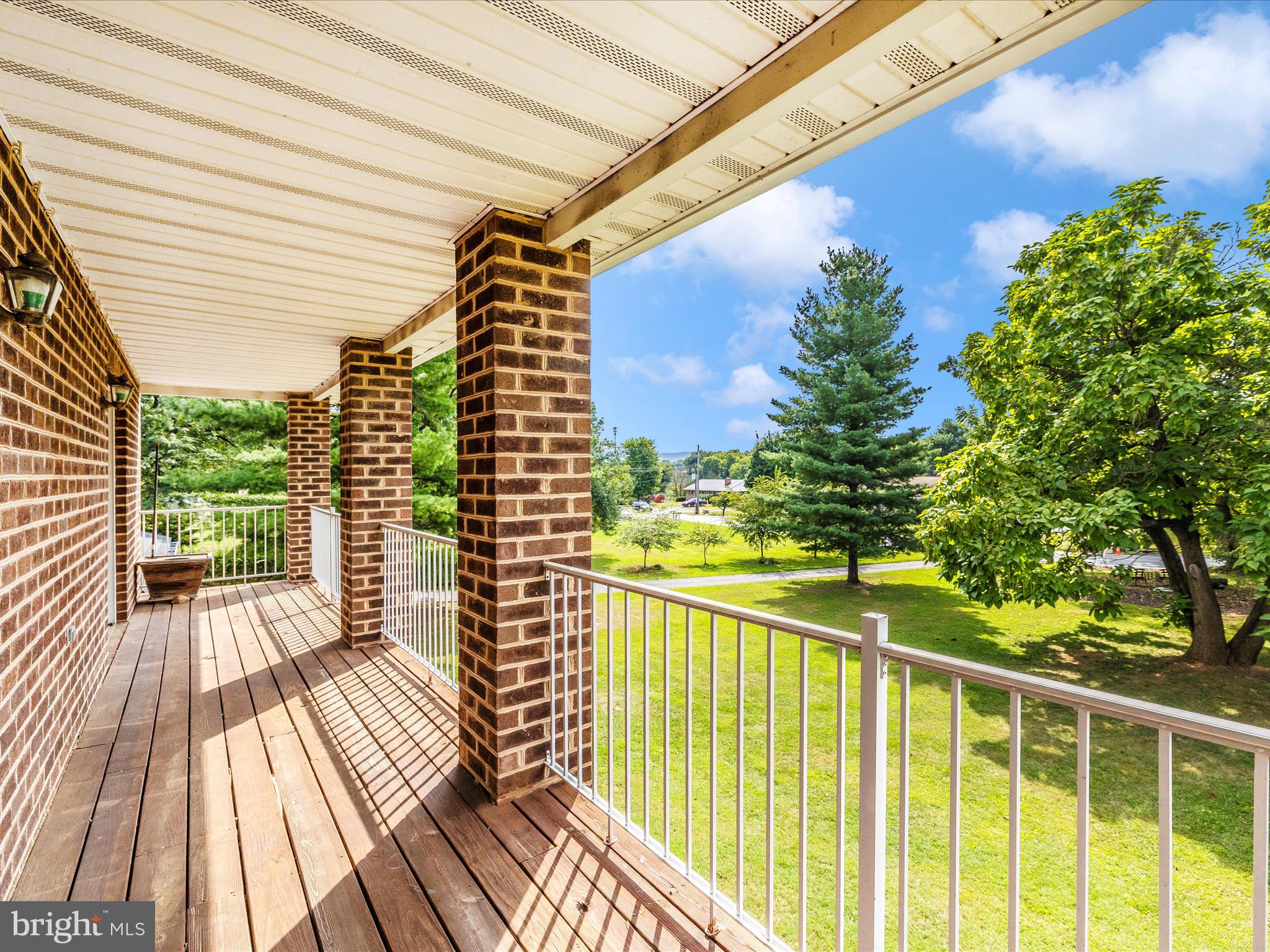 18604 Wagaman Road Hagerstown, MD 21740 - Photo 33 of 68 Balcony