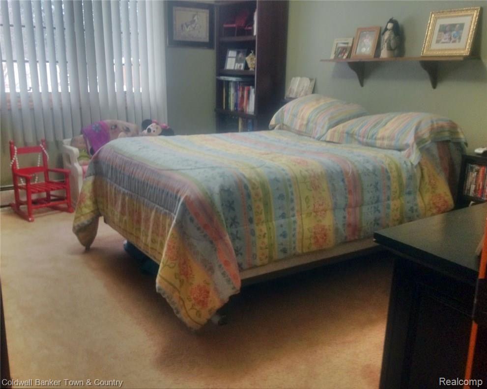 8045 Morrish Road Flushing, MI 48433 - Photo 16 of 18 bed 2pl.jpg