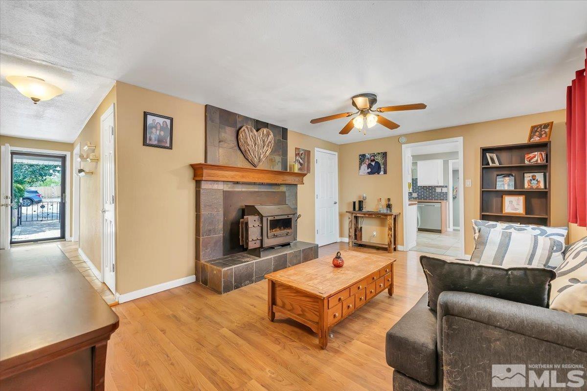 305 Coretta Way Reno, NV 89506 - Photo 14 of 38 Photo 14
