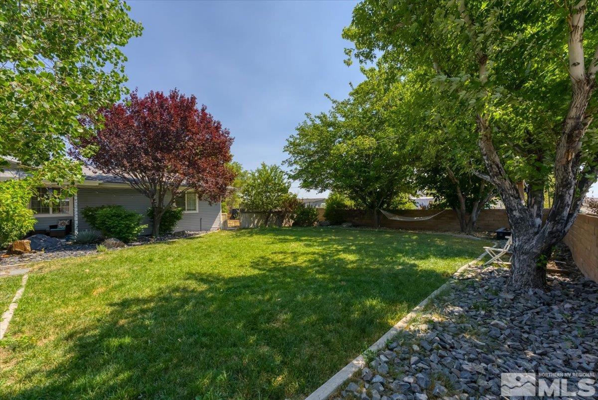 305 Coretta Way Reno, NV 89506 - Photo 3 of 38 Photo 3
