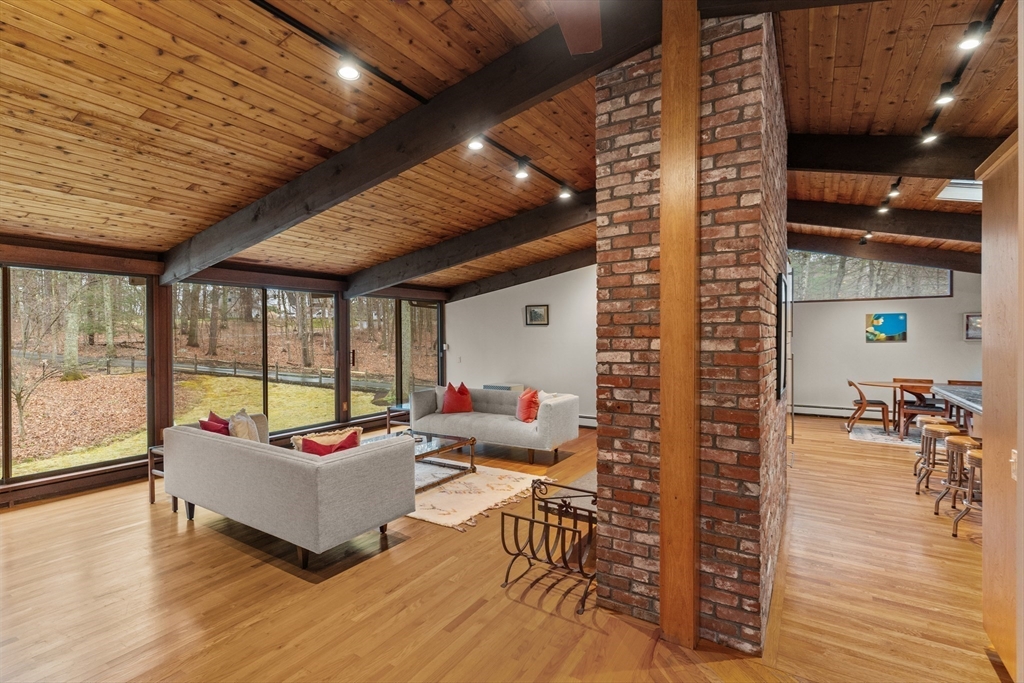 241 Belknap Road Framingham, MA 01701 - Photo 8 of 42 Gallery Image 8