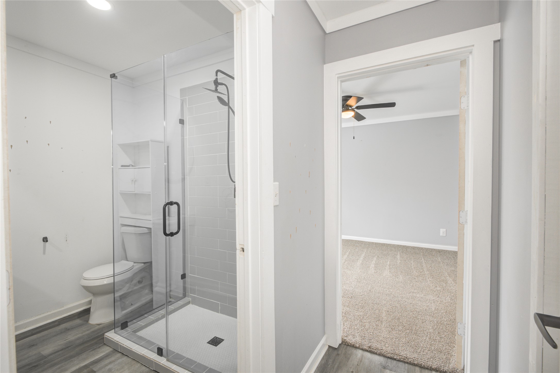 609 Hurst Place Angleton, TX 77515 - Photo 27 of 36 a bathroom with a shower