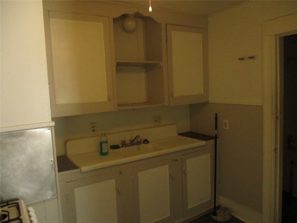 1005 Portland Avenue Rochester, NY 14621 - Photo 20 of 26