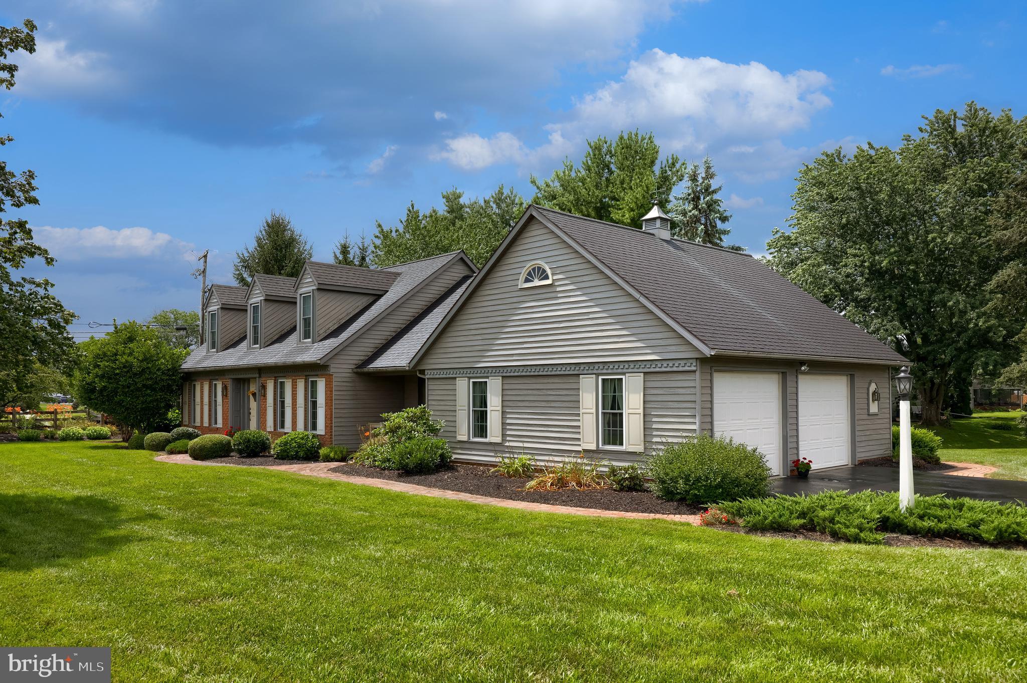100 Olde Field Drive Lititz, PA 17543 - Photo 7 of 63 a front view of house with yard and green space