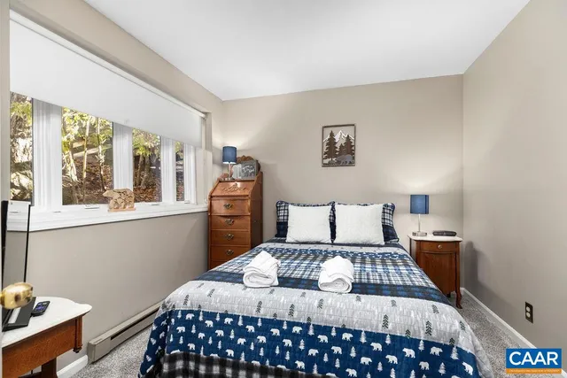 a view of livingroom with furniture and windows