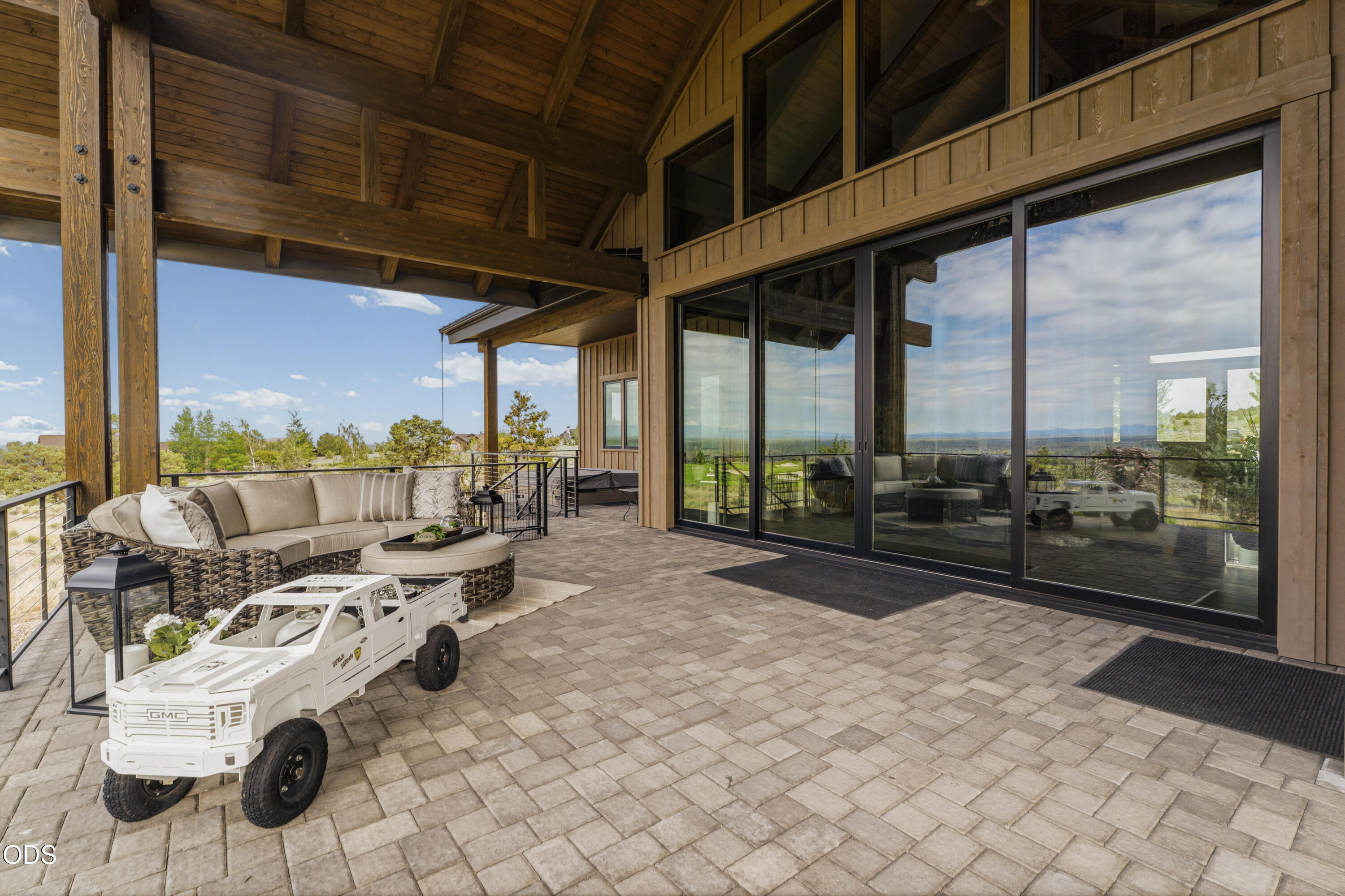 15935 South W Brasada Ranch Road Powell Butte, OR 97753 - Photo 32 of 45 a building outdoor space with patio furniture and potted plants