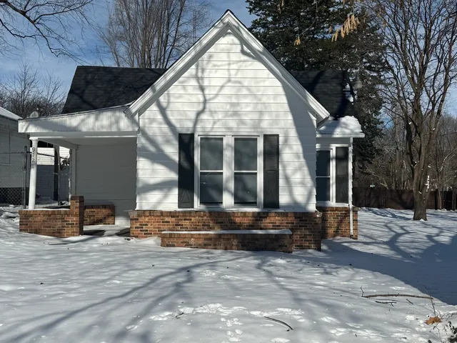 $54,900 | 912 West Olive Street, Decatur, IL 62526