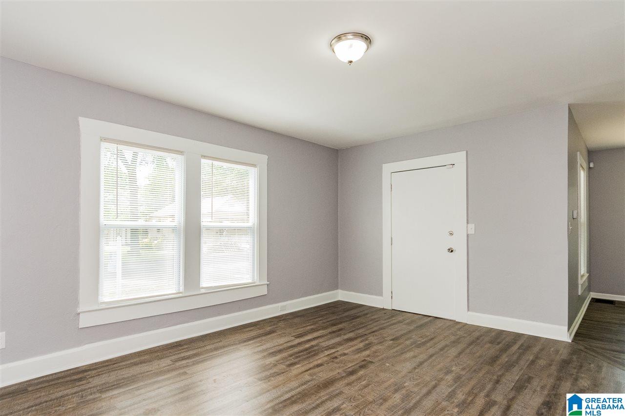 1229 15th Way Southwest Birmingham, AL 35211 - Photo 5 of 26