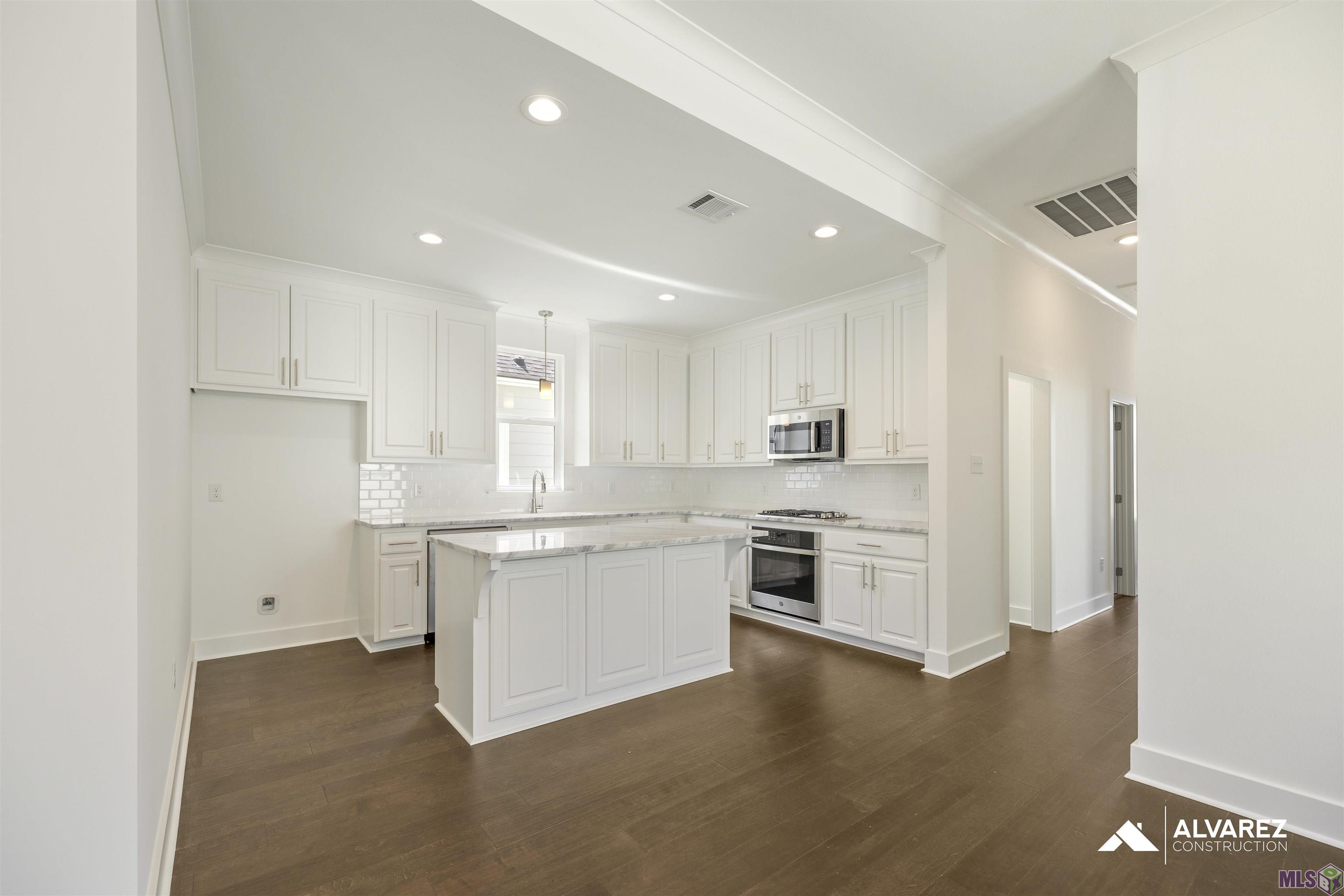 14045 Grand Settlement Boulevard Baton Rouge, LA 70818 - Photo 5 of 23