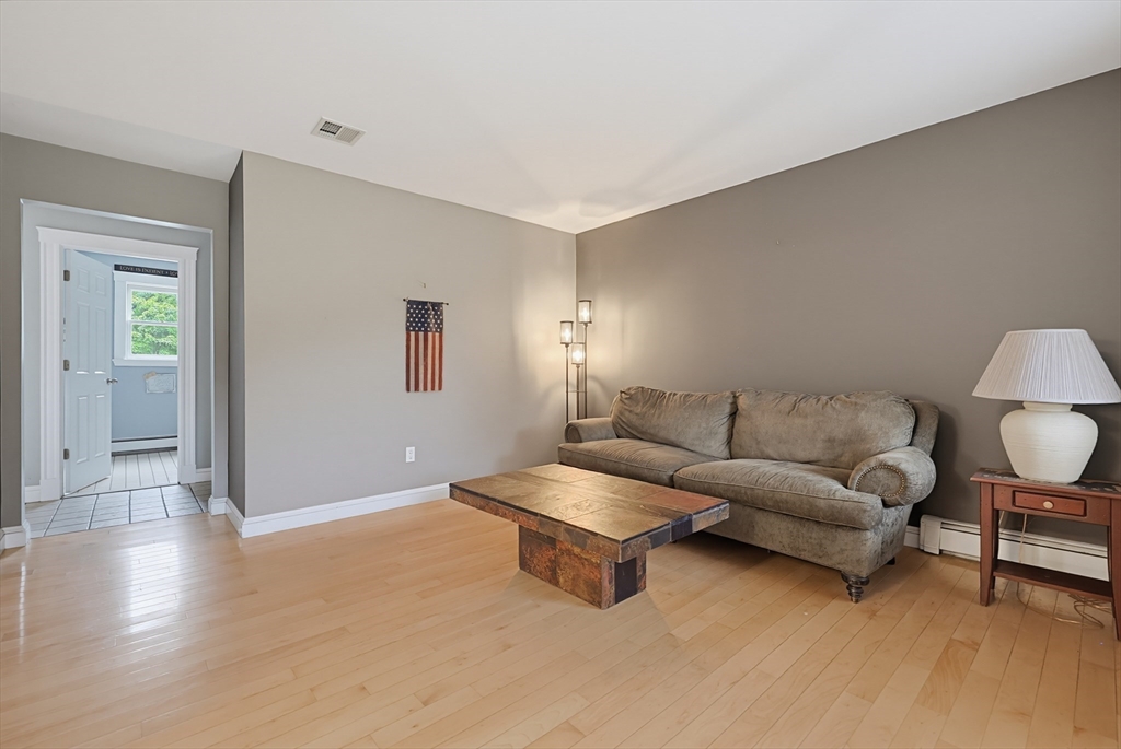 24 Rhodes Street Plainville, MA 02762 - Photo 13 of 42