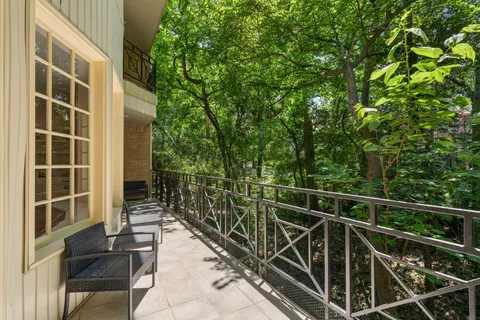 $915,000 | 201 Vanderpool Lane, Unit 137, Houston, TX 77024
