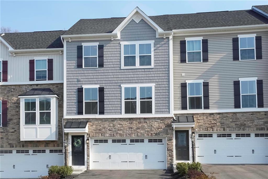 116 Cole Drive McKees Rocks, PA 15136 - Photo 1 of 25 Gallery Image 1