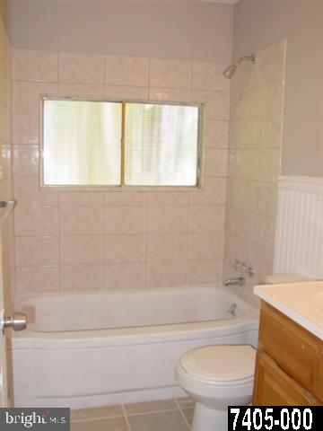 1531 Fireside Road York, PA 17404 - Photo 14 of 16