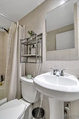 $159,900 | 849 Delaware Avenue, Unit 205, Buffalo, NY 14209