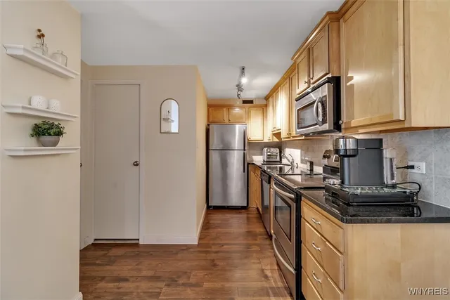 $159,900 | 849 Delaware Avenue, Unit 205, Buffalo, NY 14209